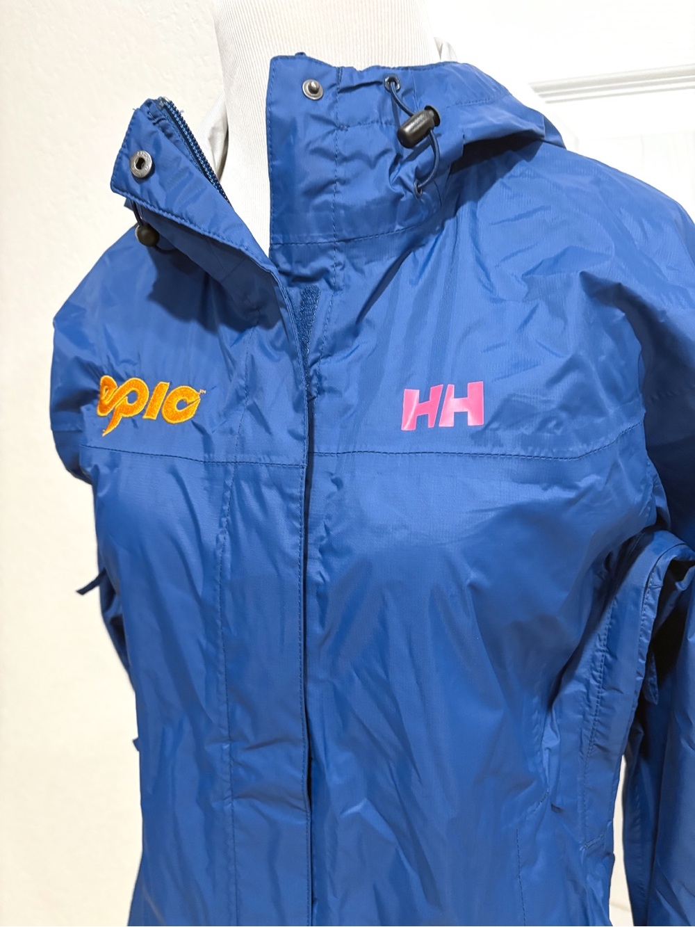 NWT HH Helly Hansen x EPIC Women’s Loke Waterproof Jacket Small - Picture 2 of 7